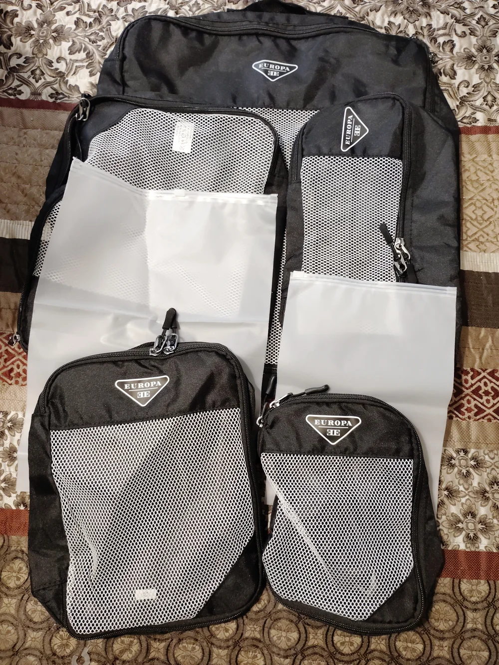 Europa Black & White Travel Packing Cube Set - 6 Piece Organizer